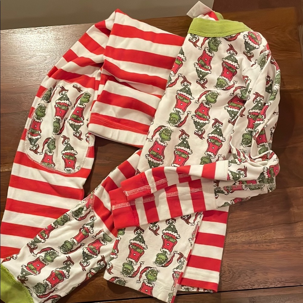 Hannah Andersson Grinch pajamas size 8